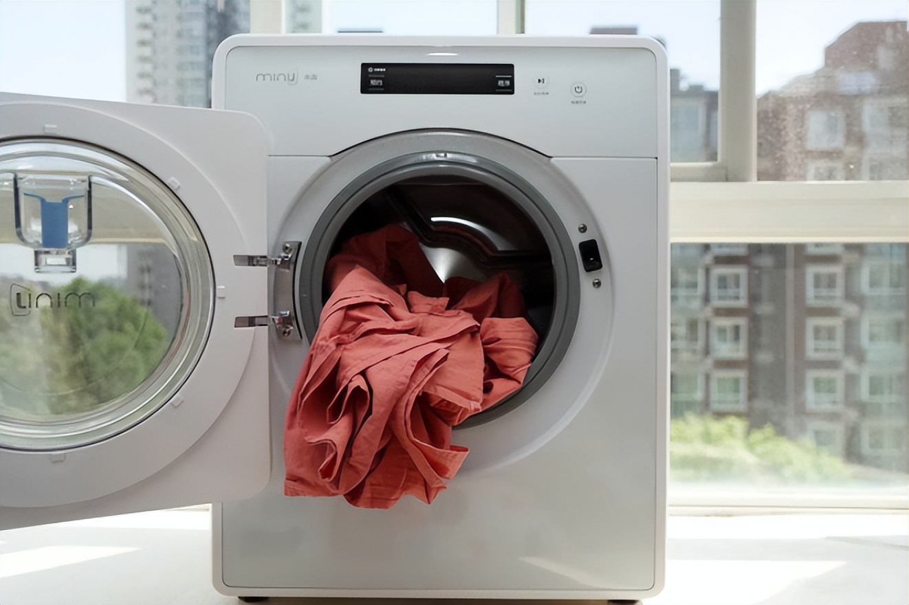 为什么多数人不买滚筒洗衣机了,最后悔的事就是买滚筒洗衣机