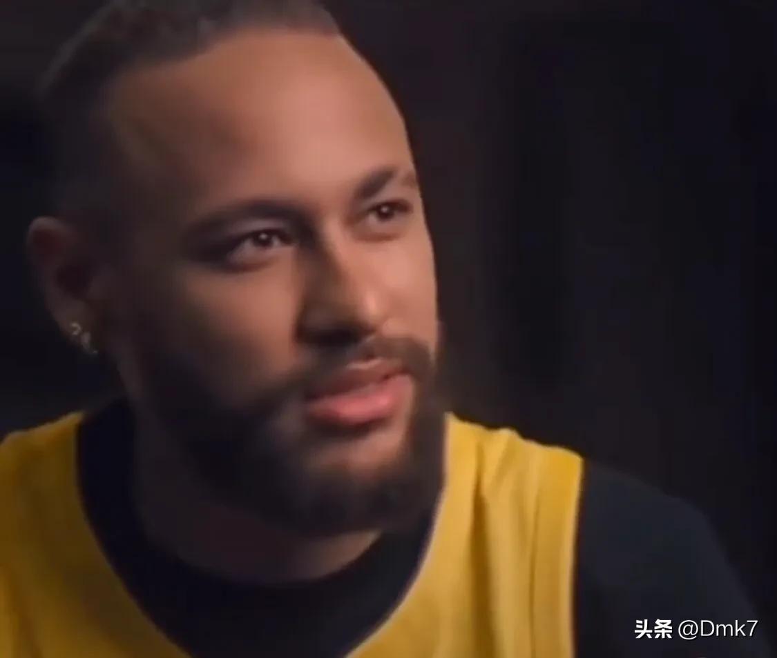 内马尔在贫民窟被找到的影像,内马尔一路走来