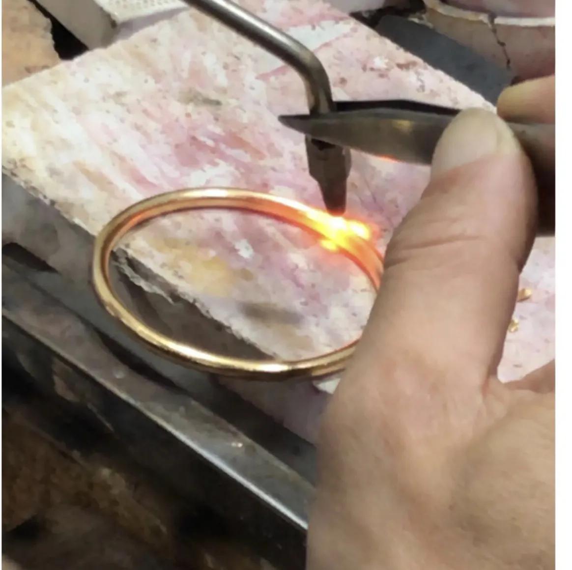 买金条打金合算吗,买金条做首饰还是直接购买