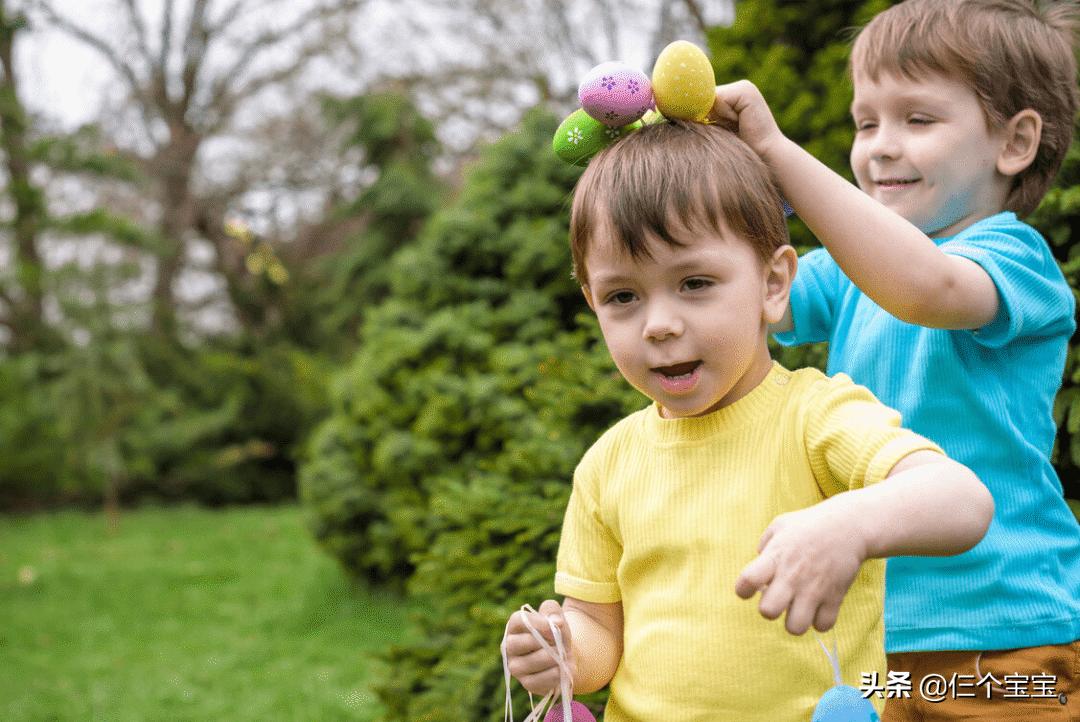 小孩不愿意和别的小朋友玩怎么办,小朋友不愿意跟自家孩子玩怎么办