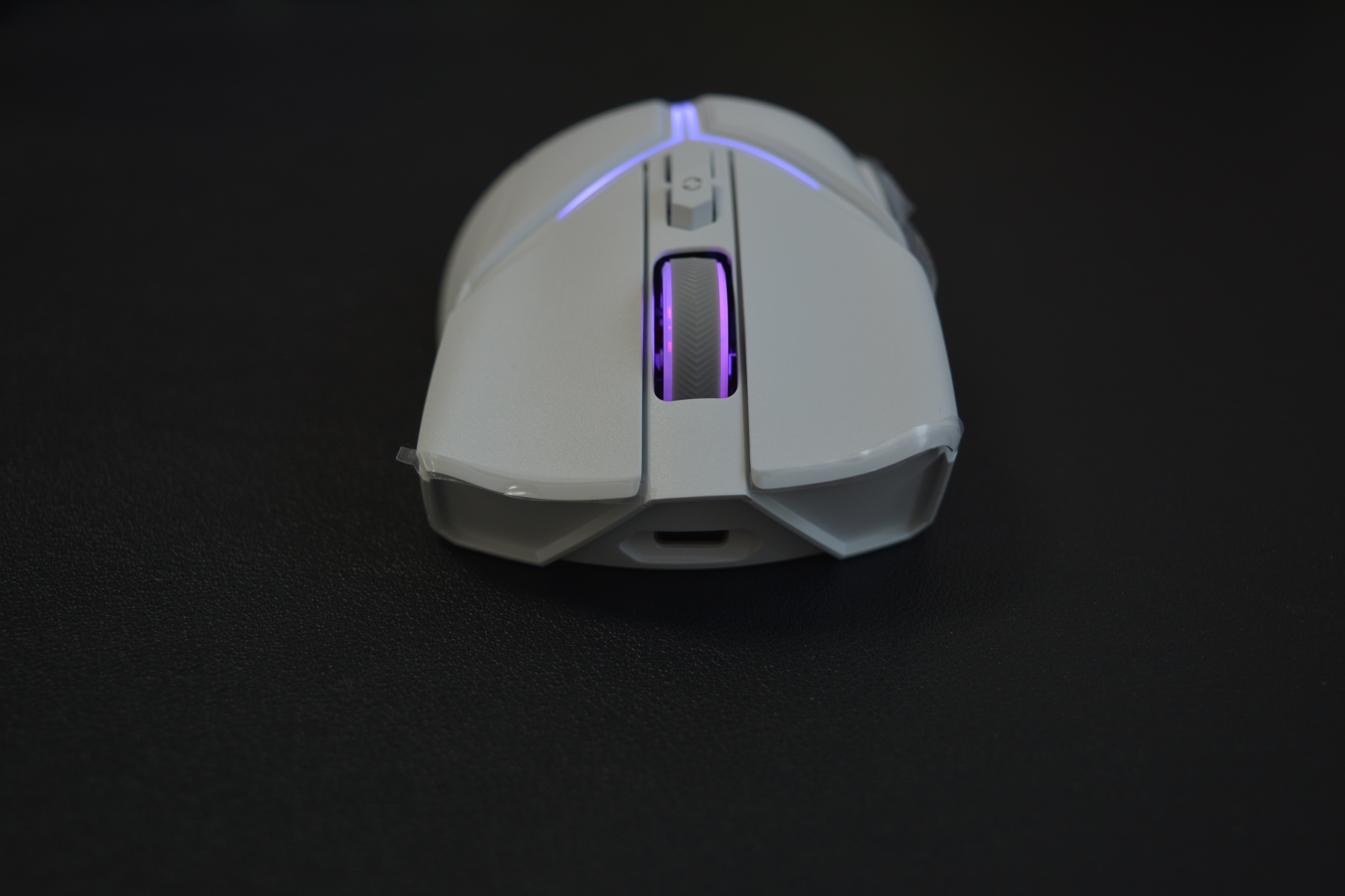 拯救者m7鼠标有线怎么用,拯救者m7鼠标和狗屁王一代比较