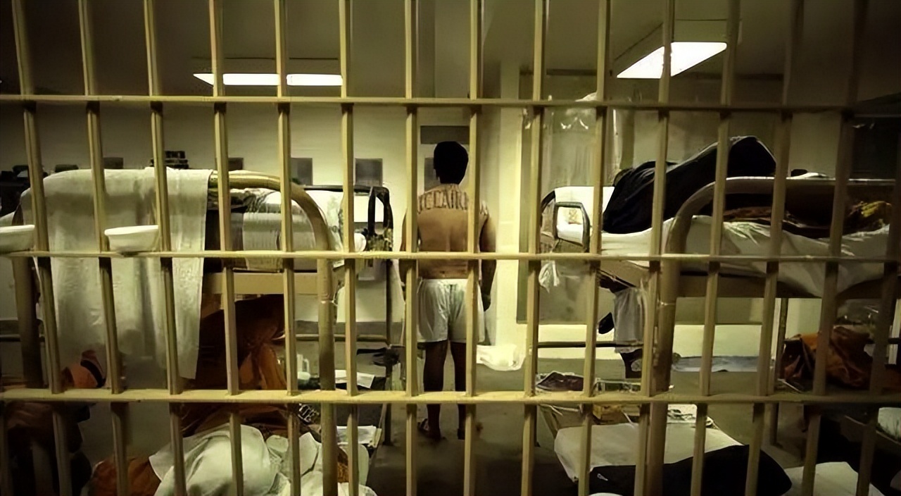 2012年,西安小伙为100万,勇闯伊拉克“送快递”,如今怎样?