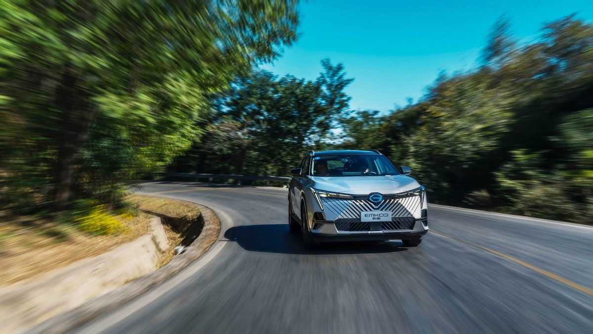 跑步机爬坡600卡实际消耗多少,180斤跑步机2公里爬坡消耗多少卡