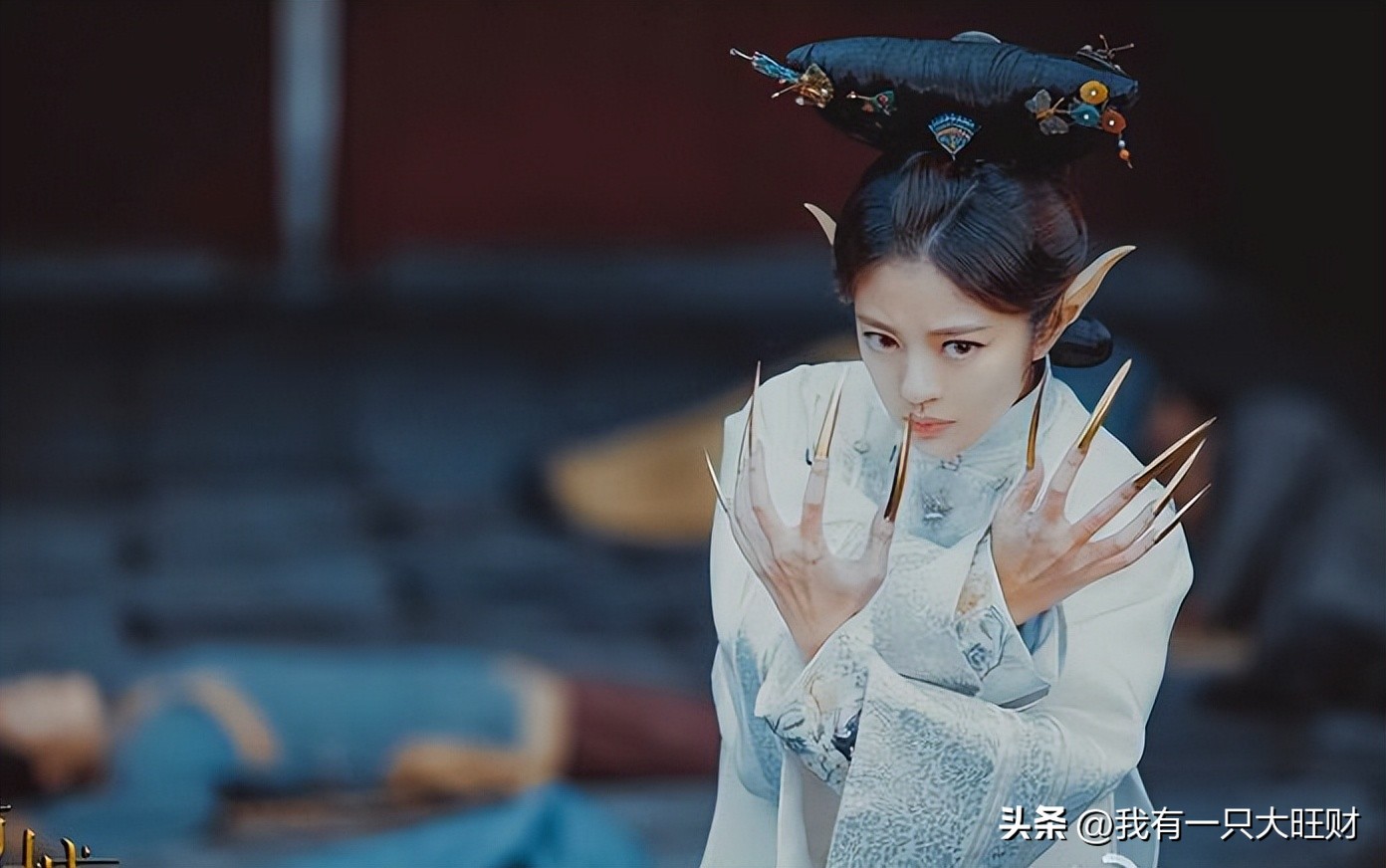 半妖倾城格格与侍卫完整版,半妖倾城格格与侍卫的感人故事