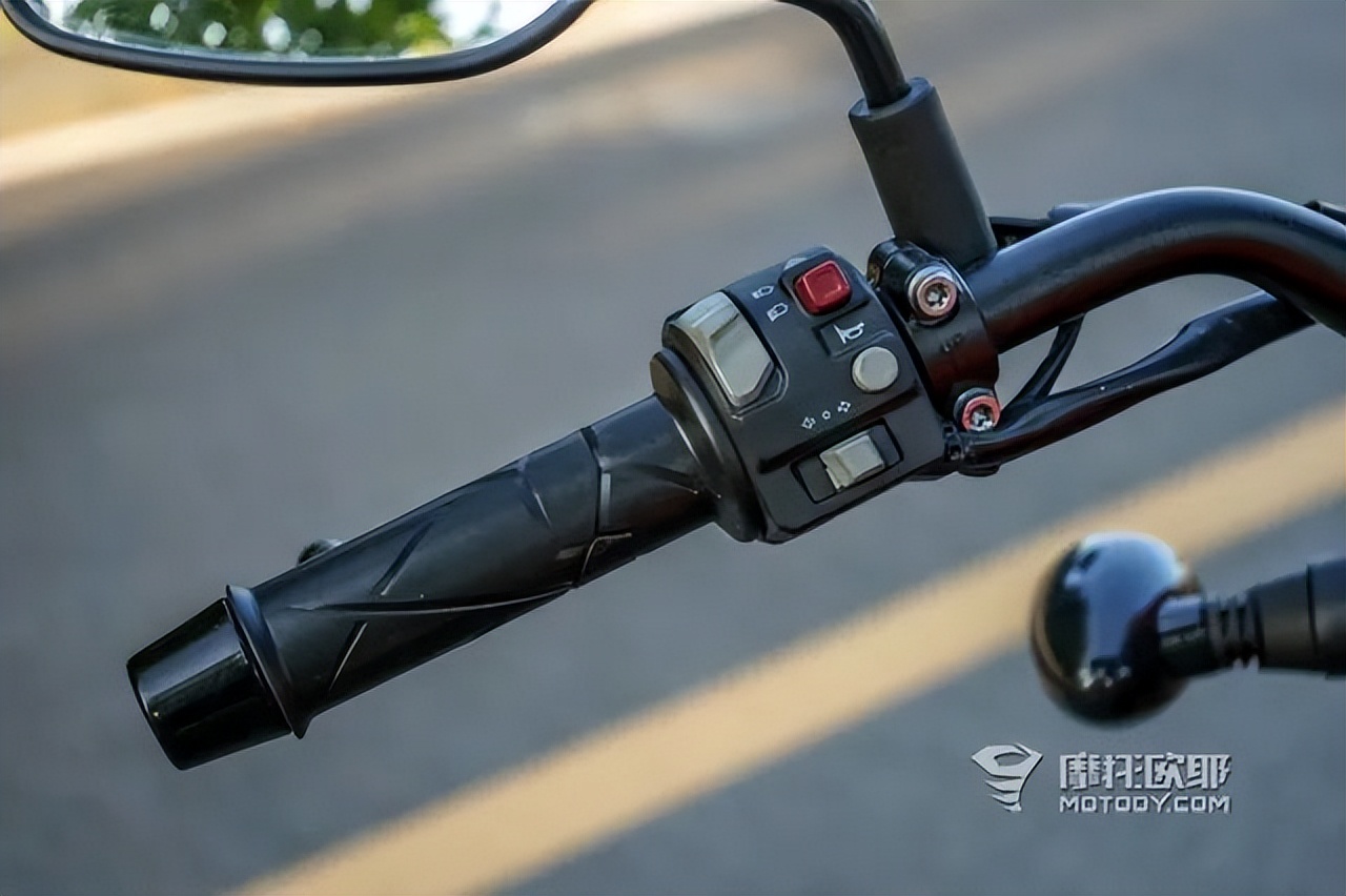 苍云500全新车,本田cm500对比苍云500