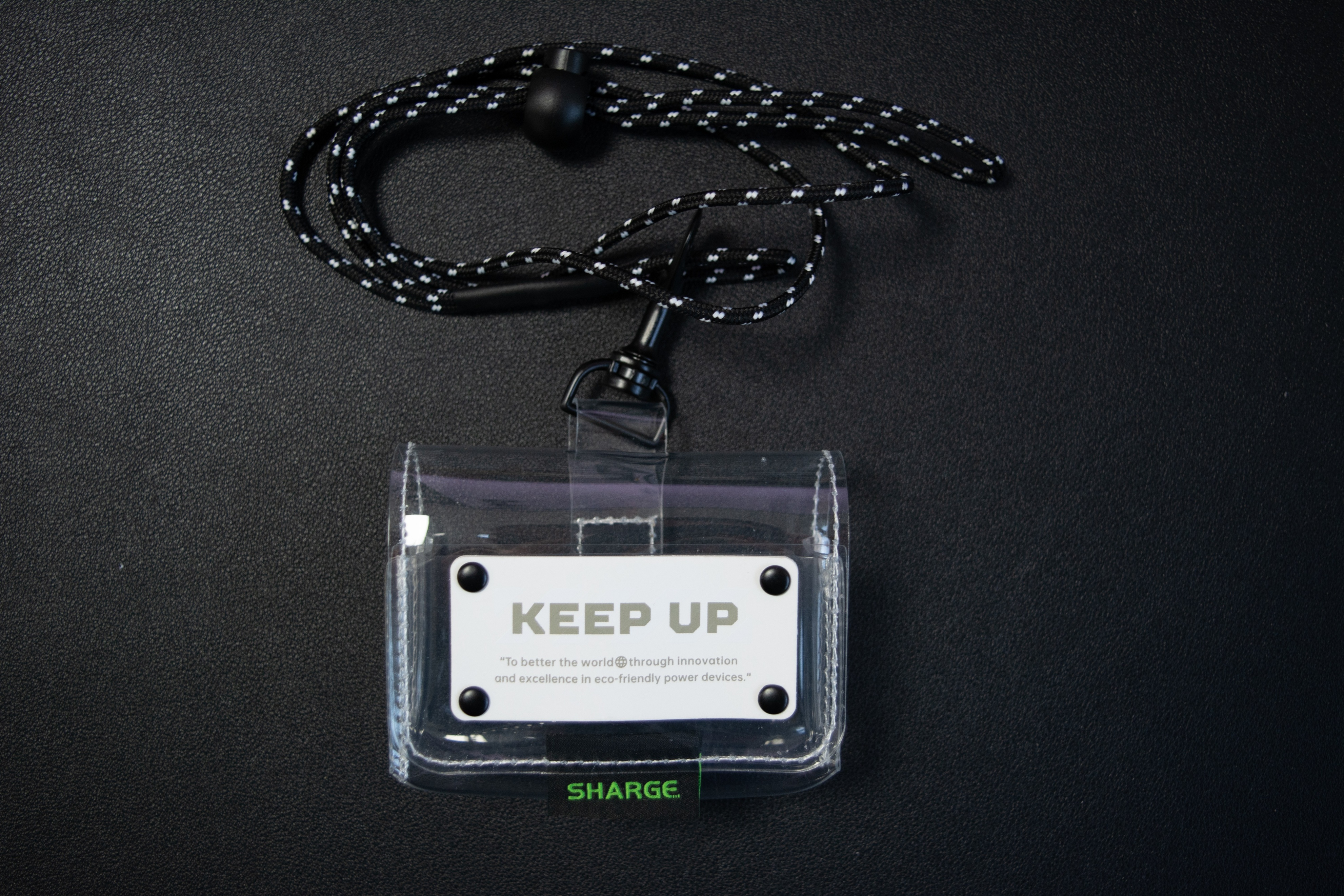 轻便型移动电源推荐,移动电源超薄小巧便携自带线