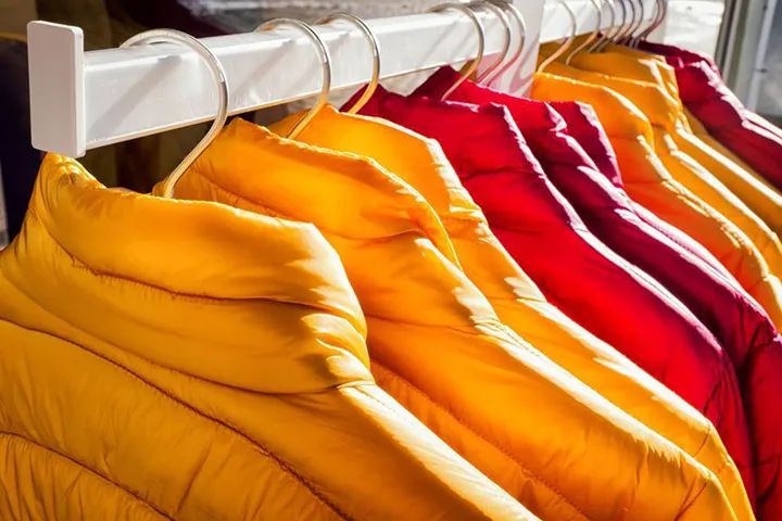 户外大牌“*毒涉**”/代工大厂营收减少品牌客户下单态度趋保守