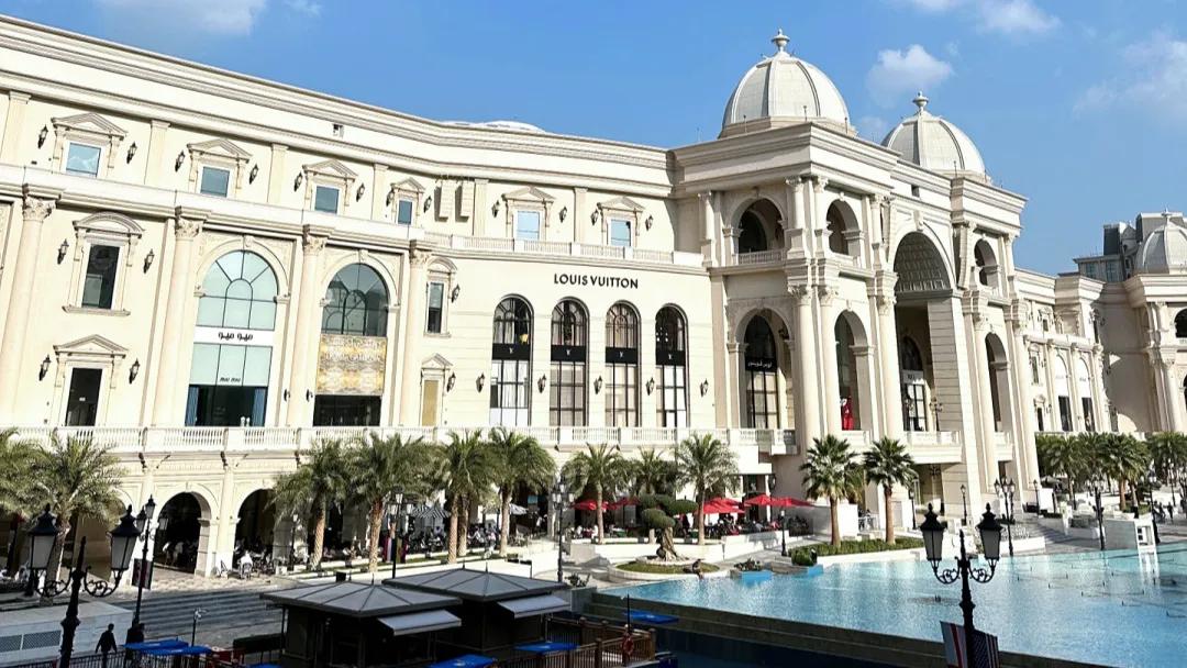 香蕉岛游玩,中东最富裕国家