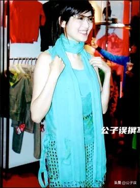 一张和冯小刚的“夜宿门”照片,彻底撕下了沈星的遮羞布