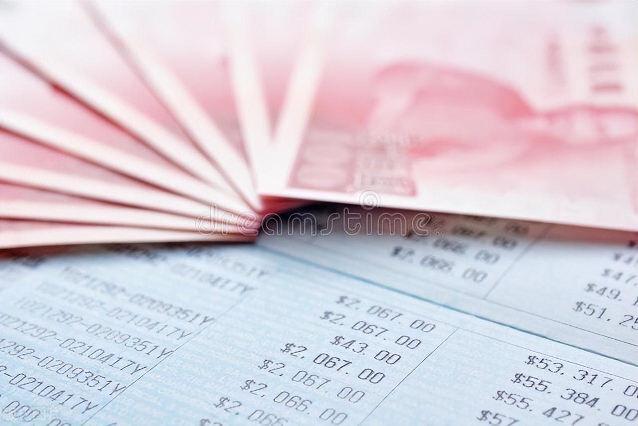 父母存钱一般存在存折还是银行卡,存钱银行卡存折存单哪个安全