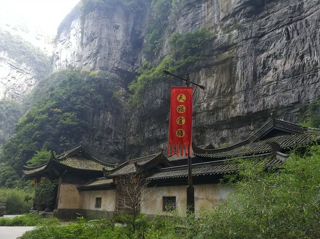 游玩武隆天生三桥和芙蓉洞住哪里,武隆仙女山天生三桥游
