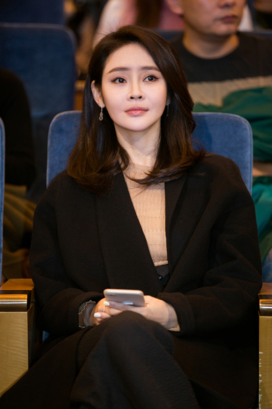 女演员于明加简介,演员于明加人生轨迹