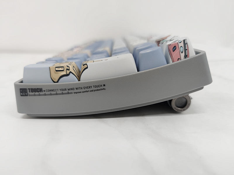 洛斐小翘键盘太高了吗,洛斐小翘测评