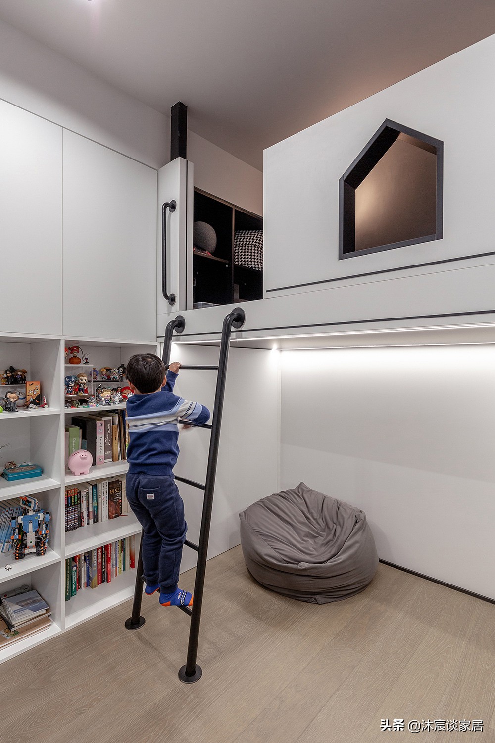 上海一套温馨亲子宅，室内简洁精致，树屋设计很实用，生活好幸福