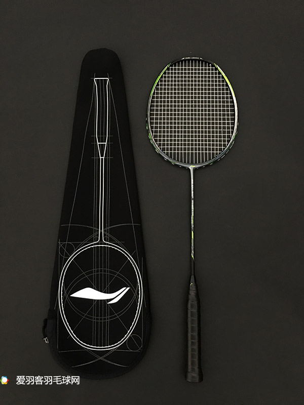 过年了买件衣服犒劳一下自己,羽毛球装备购买指南