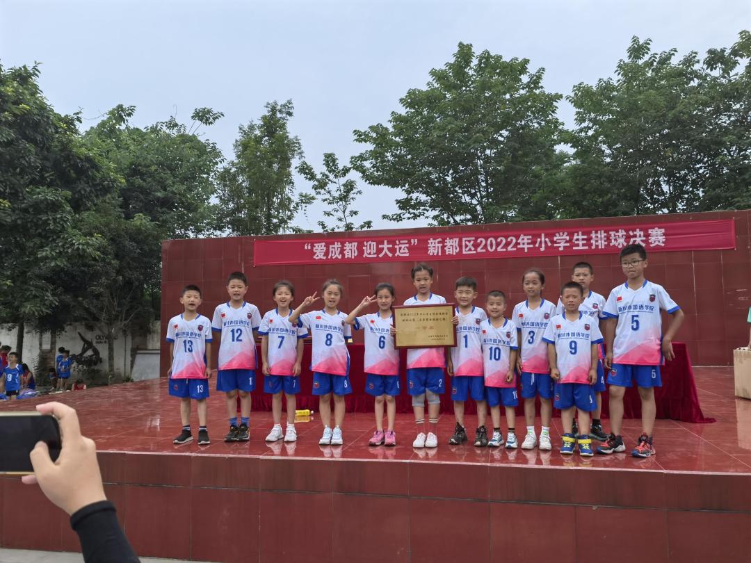 最小的8岁,最大的14岁,再次代表学校出征成都市射击射箭比赛