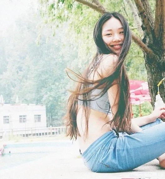 雷宛萤故事,豆瓣女神早期