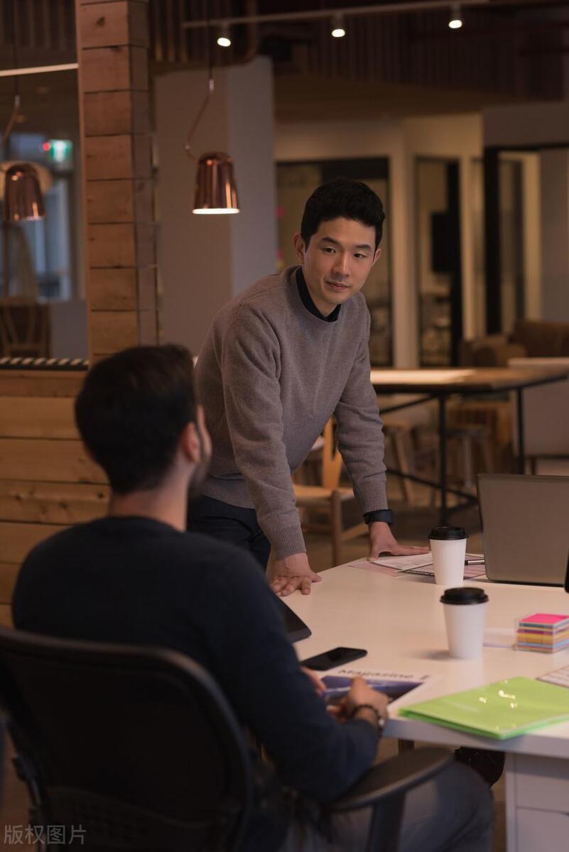 一个电话诈骗4万元,一个电话诈骗5万元