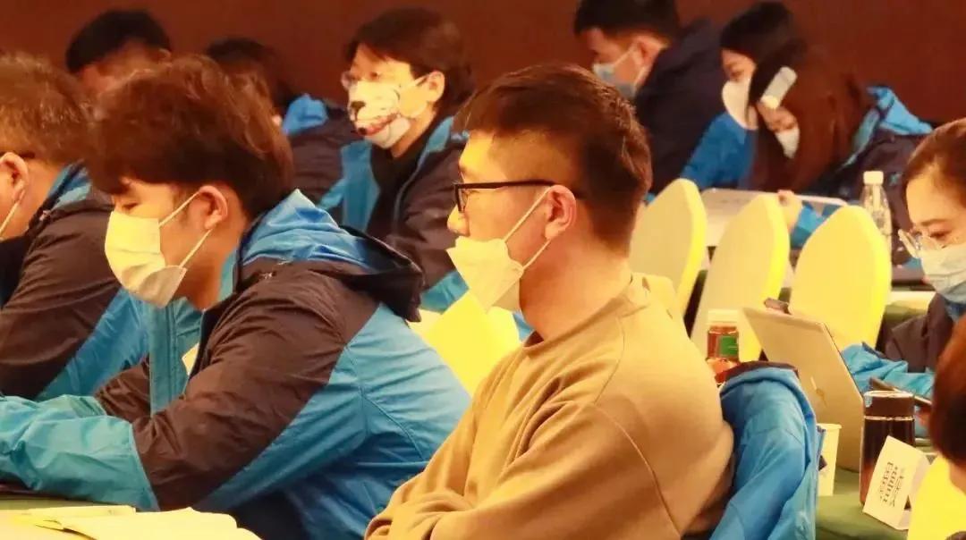 鏂伴椈骞翠細,浣撹偛鏂伴椈骞翠細