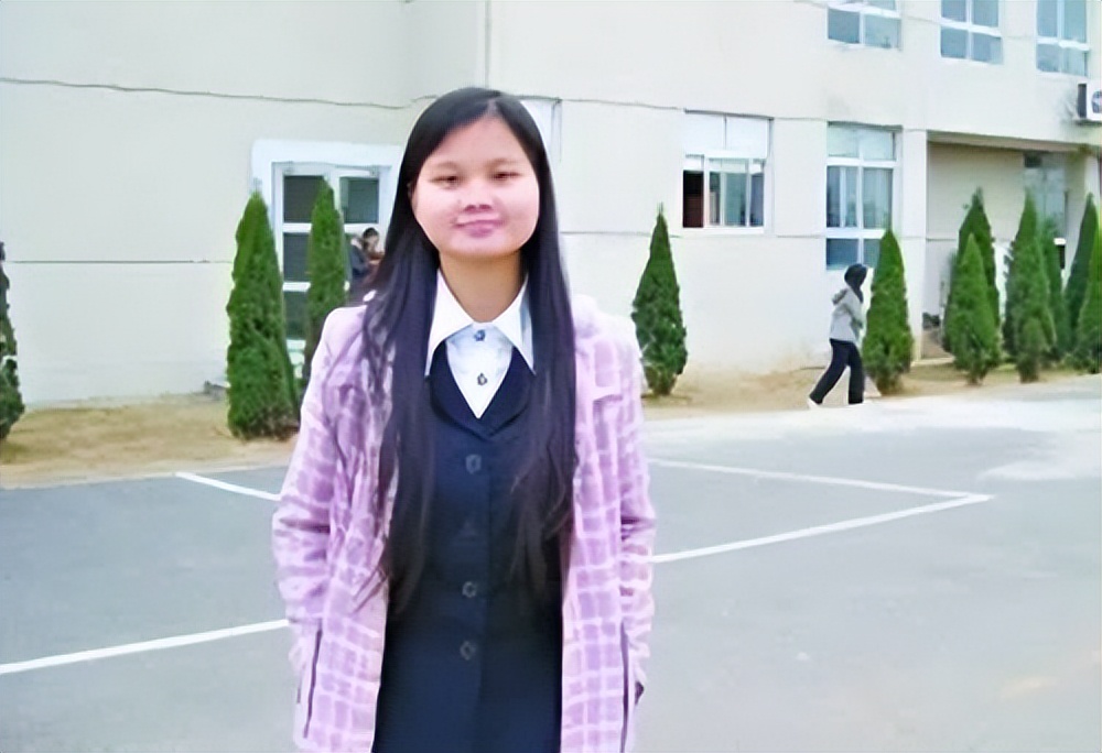 最牛专科生曹晓洁的视频,最牛专科生曹晓洁在江西哪所学校