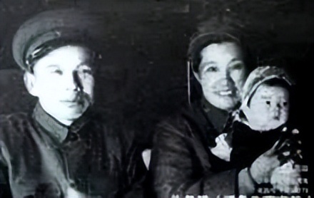 抗日战士的爱情故事,抗战老兵回忆抗日女兵