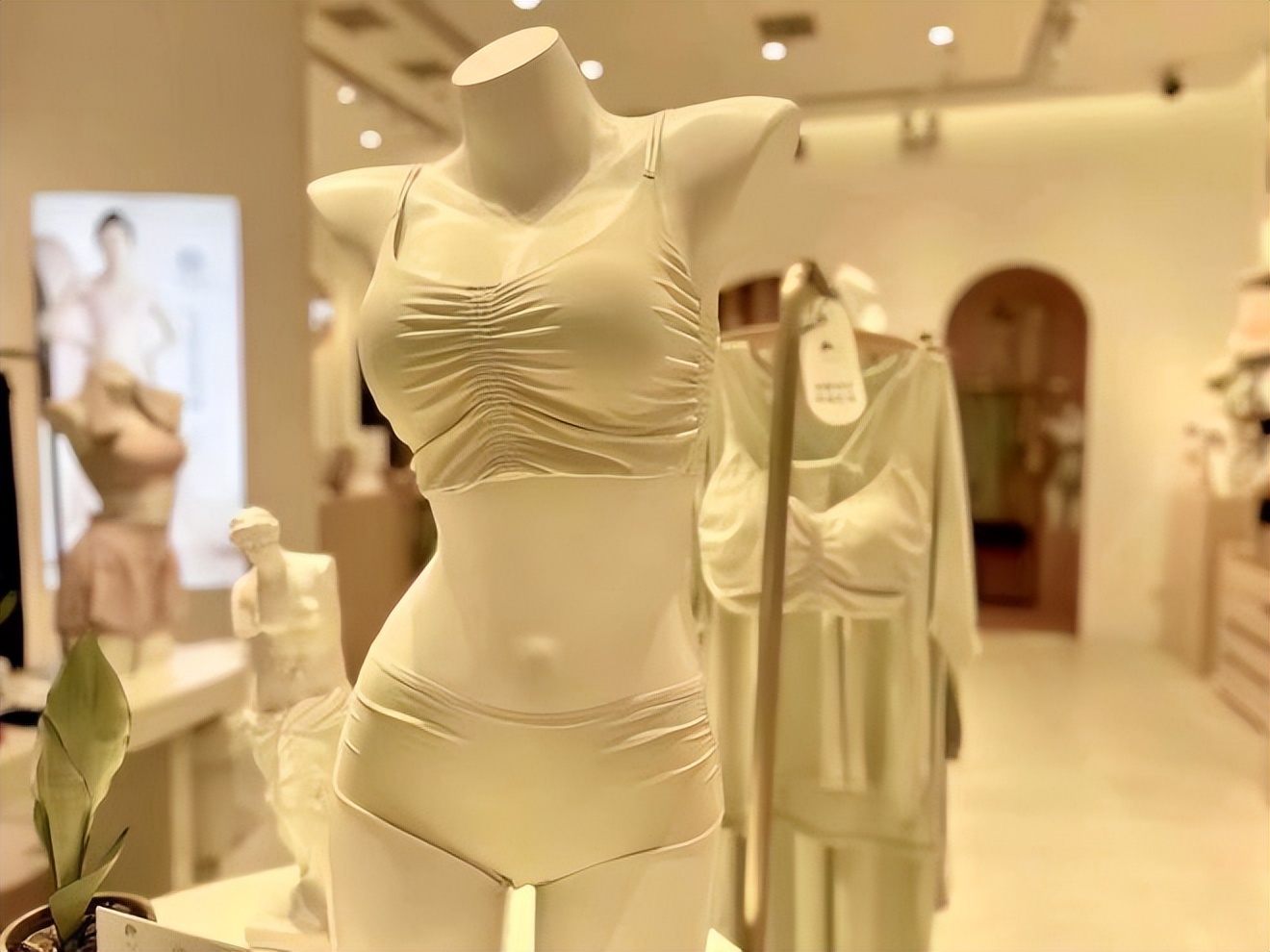 内衣品牌连锁,中国内衣品牌前十排名