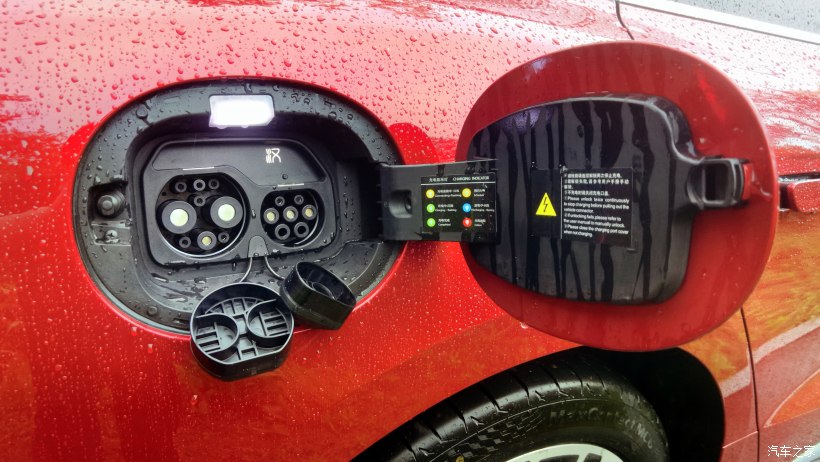 23万买比亚迪汉值得吗,售25.88万起比亚迪汉新车型上市