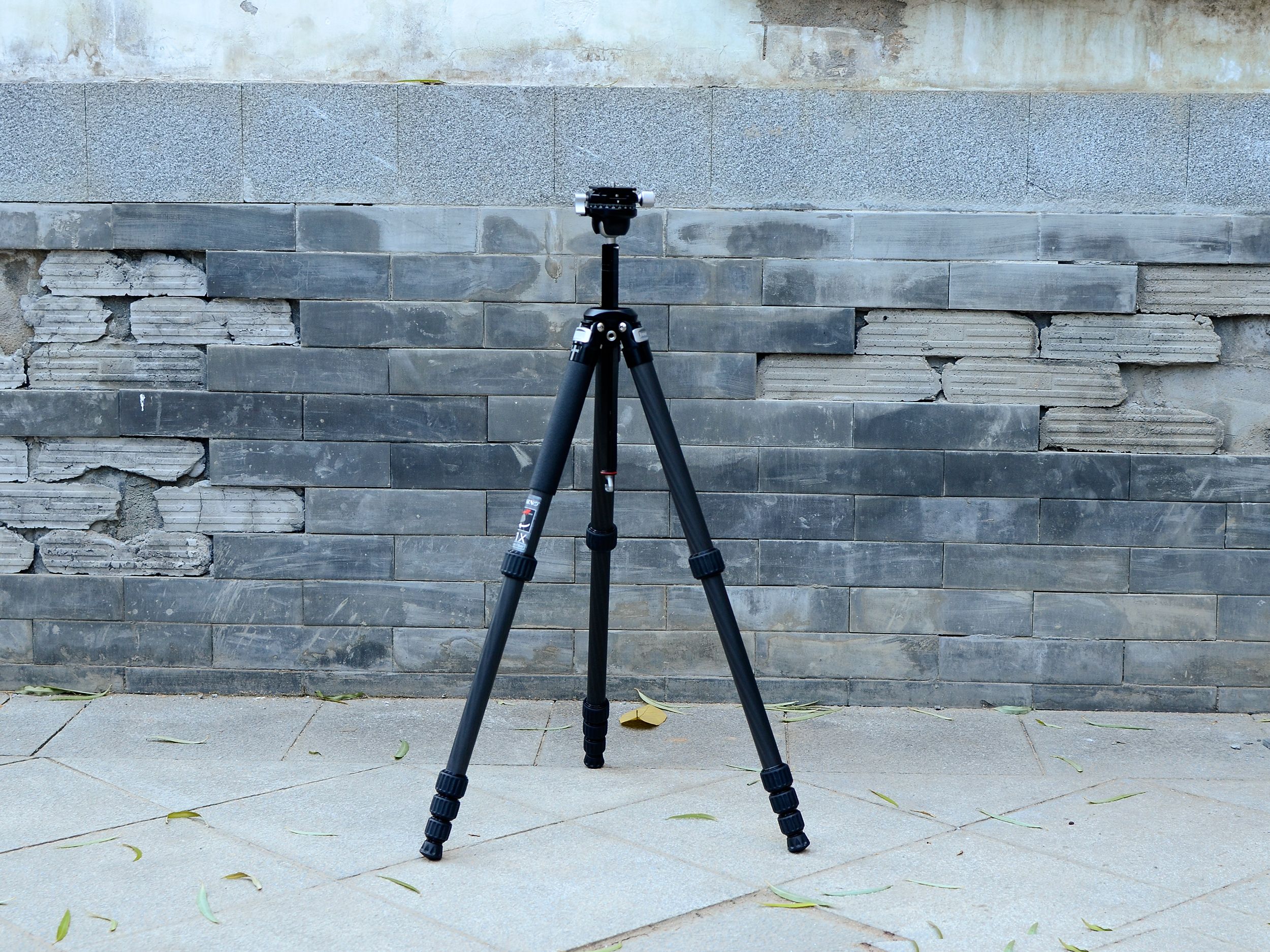 佳鑫悦碳纤维轻便旅行三脚架,佳鑫悦三脚架评测