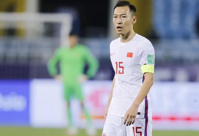 谢谢越南!扒下中国足球最后的*裤底**,从此可以面对现实