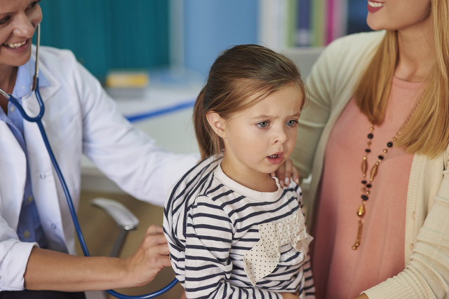 为什么小孩子癫痫发作后哭闹不止,自闭症儿童和癫痫后遗症一样吗