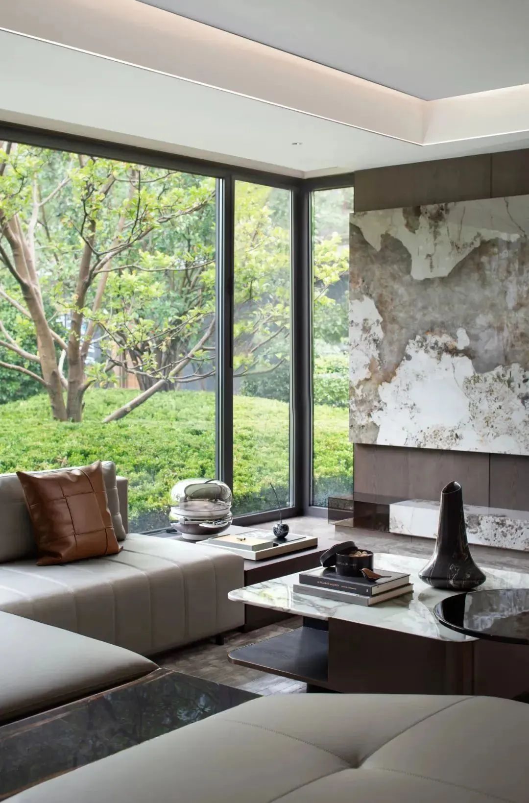 天然奢石和人造奢石的辨别,天然奢石与人工奢石对比