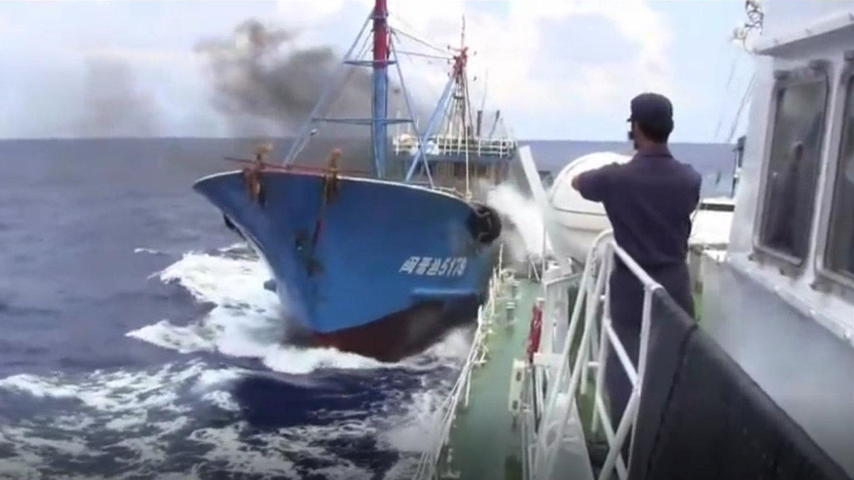 中日*鱼岛钓**三度交锋,看我国是如何实控*鱼岛钓**的?真的是太解气了