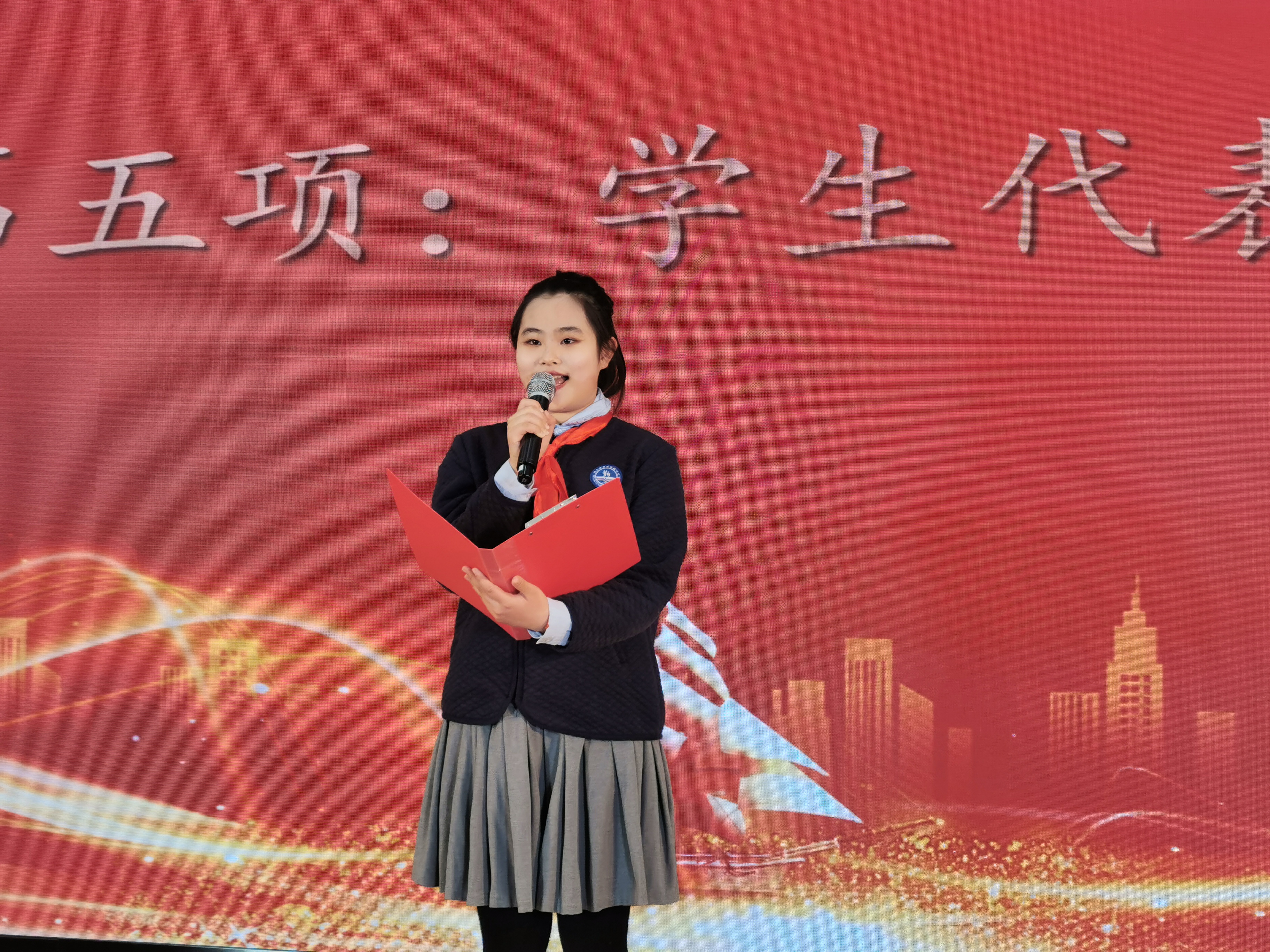 春天里朝气蓬勃,春天里向上的力量