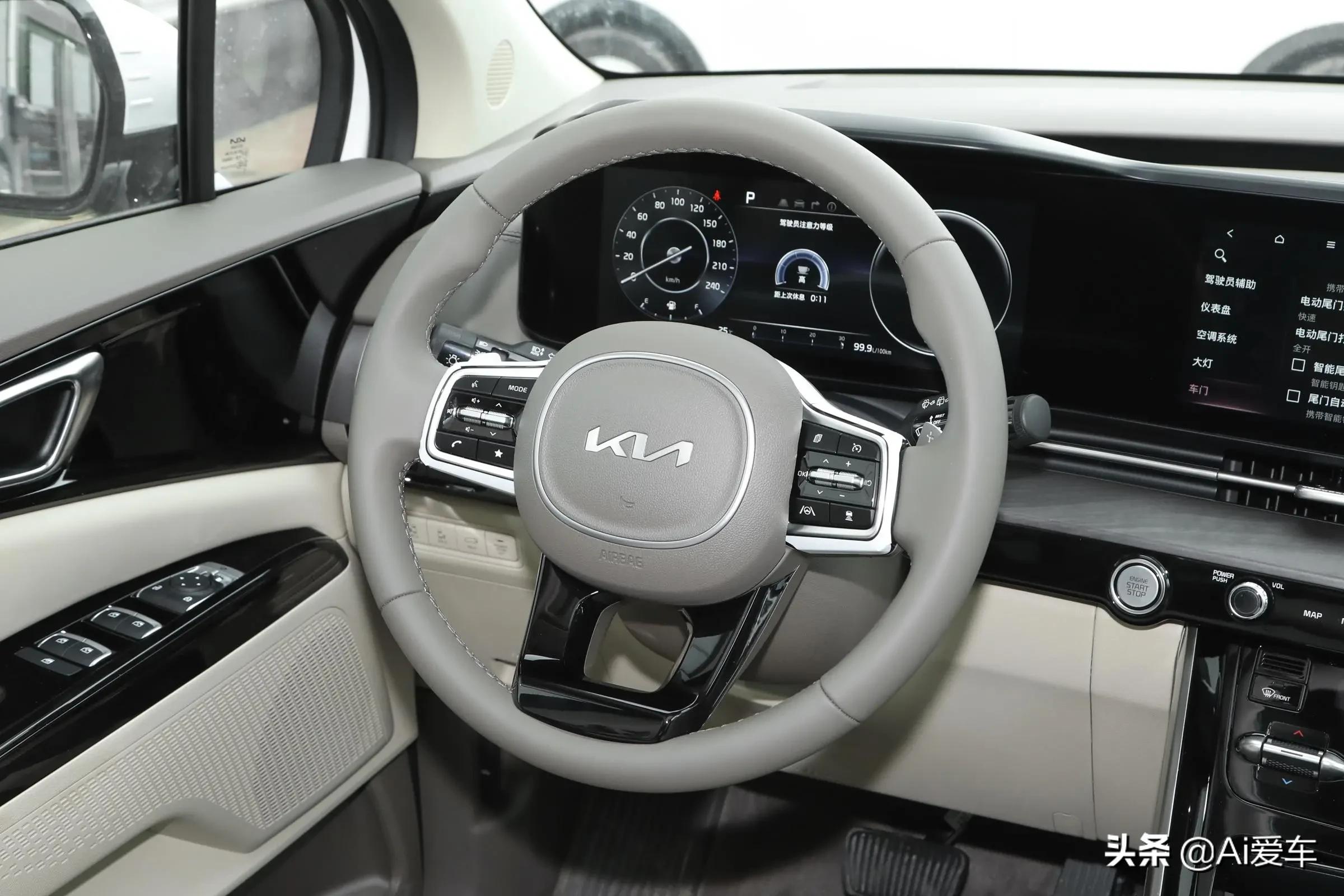 起亚嘉华国产mpv2020款高顶,最新款顶配起亚嘉华mpv