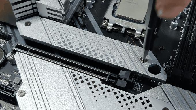 超简单的新手装机教程,最完整最全面的装机教程