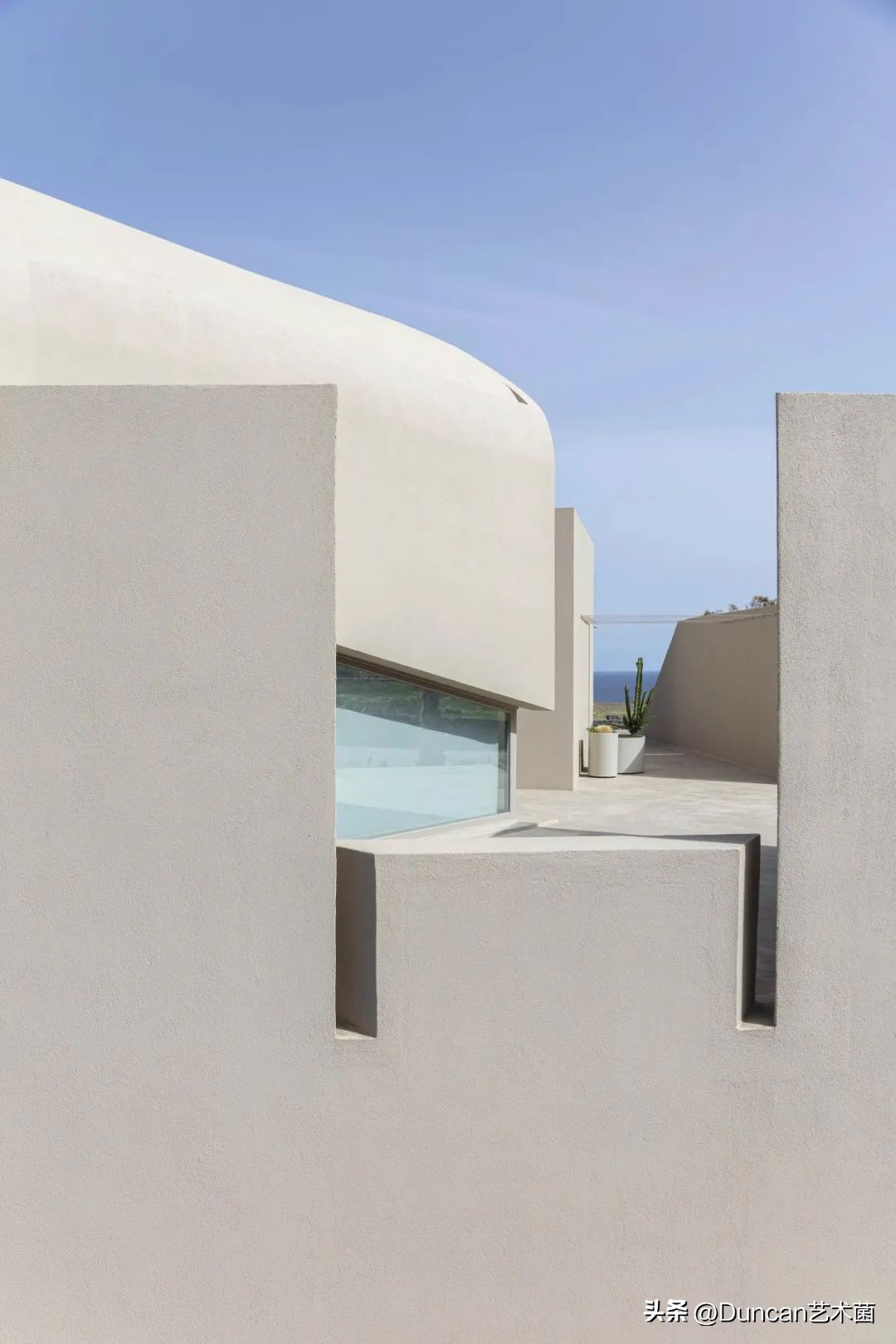 希腊KapsimalisArchitects①打造蓝白极简主义的童话世界！