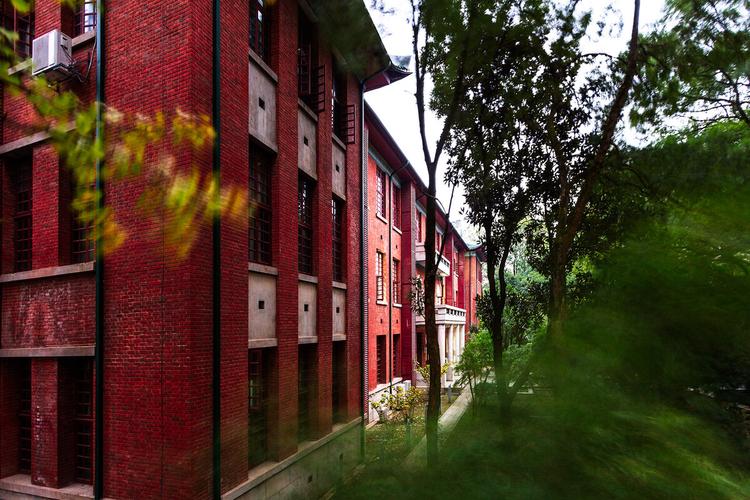 知点考博:湖南大学材料学专业考博分享、套磁的技巧、具体流程