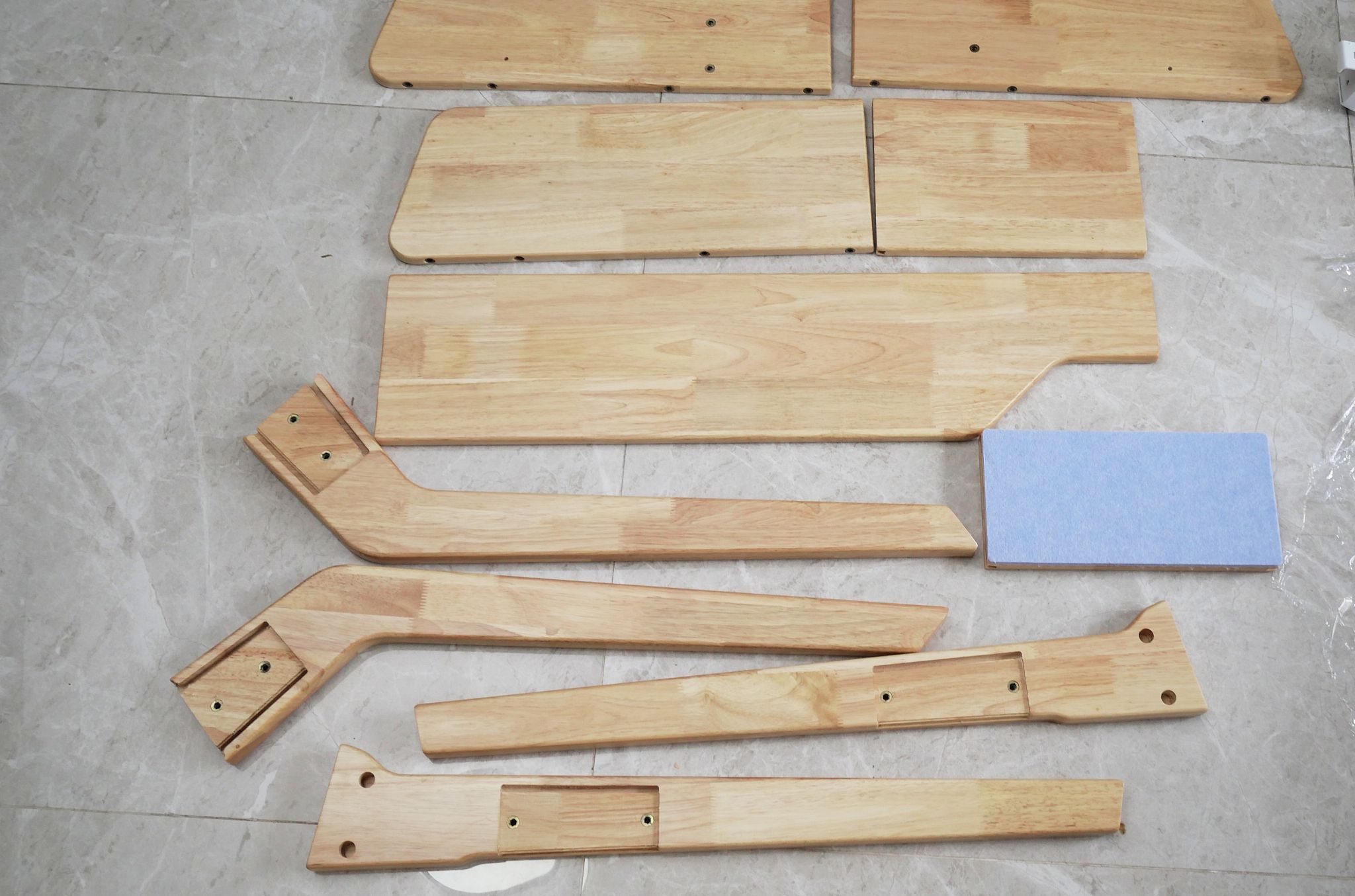 儿童实木学习桌怎么布置好看,斯芬达小鹿桌儿童实木学习桌