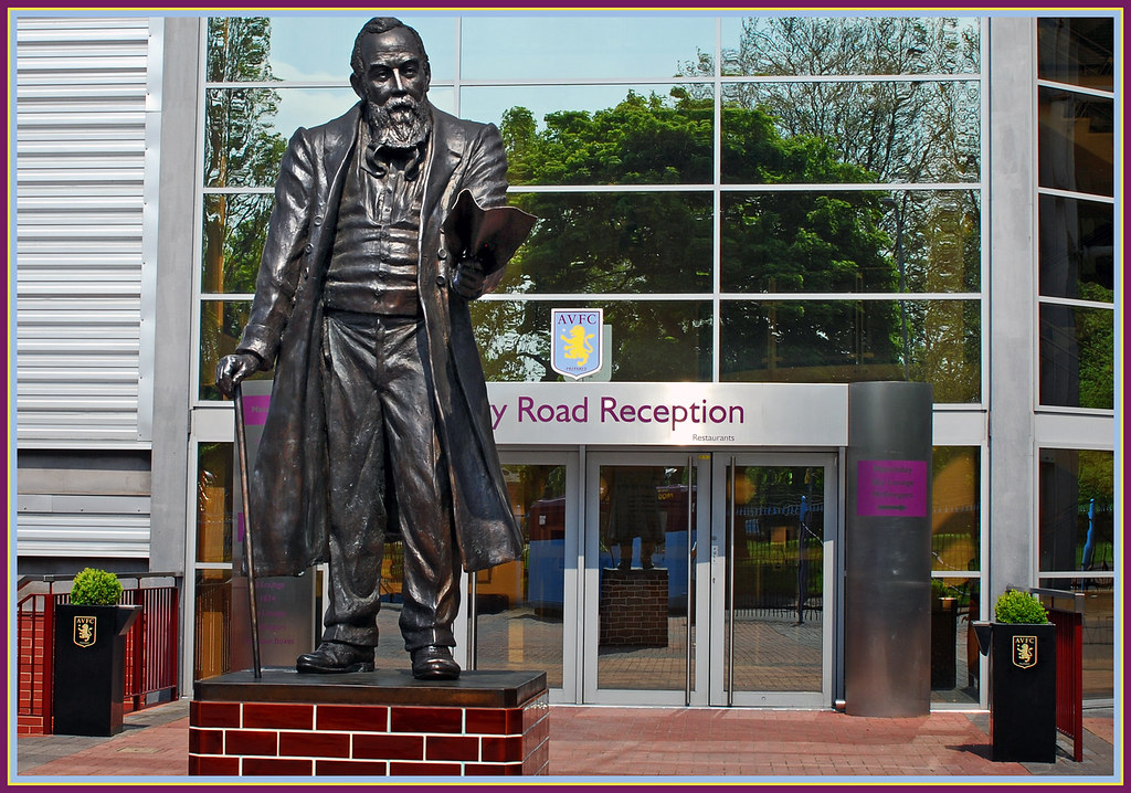 职业足球出现在什么时期,职业运动员是指什么