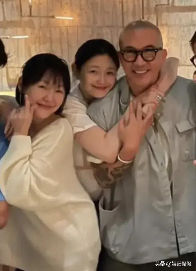 瓜！曝汪小菲麻六记破产，买家下单不发货，多位网友发声真假难辨