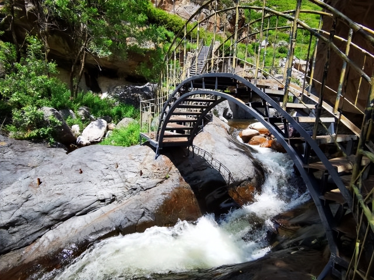 小五台山徒步穿越完整攻略,小五台山18人遇难