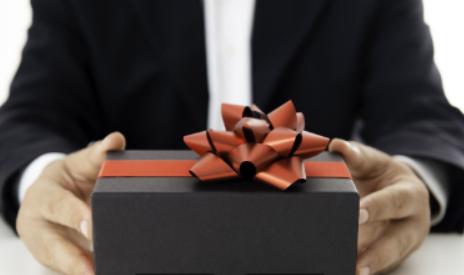领导送礼一般送什么合适,领导送礼送什么比较好