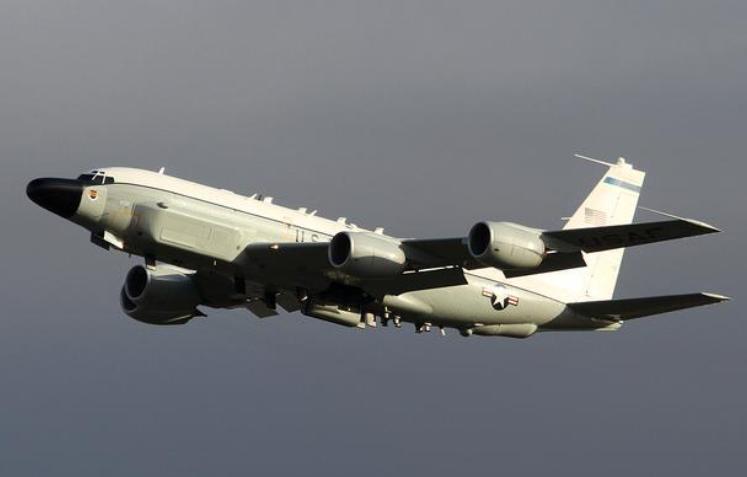 朝鲜击落美机,老美扬言要用核武轰炸朝鲜,我国一句话吓退老美