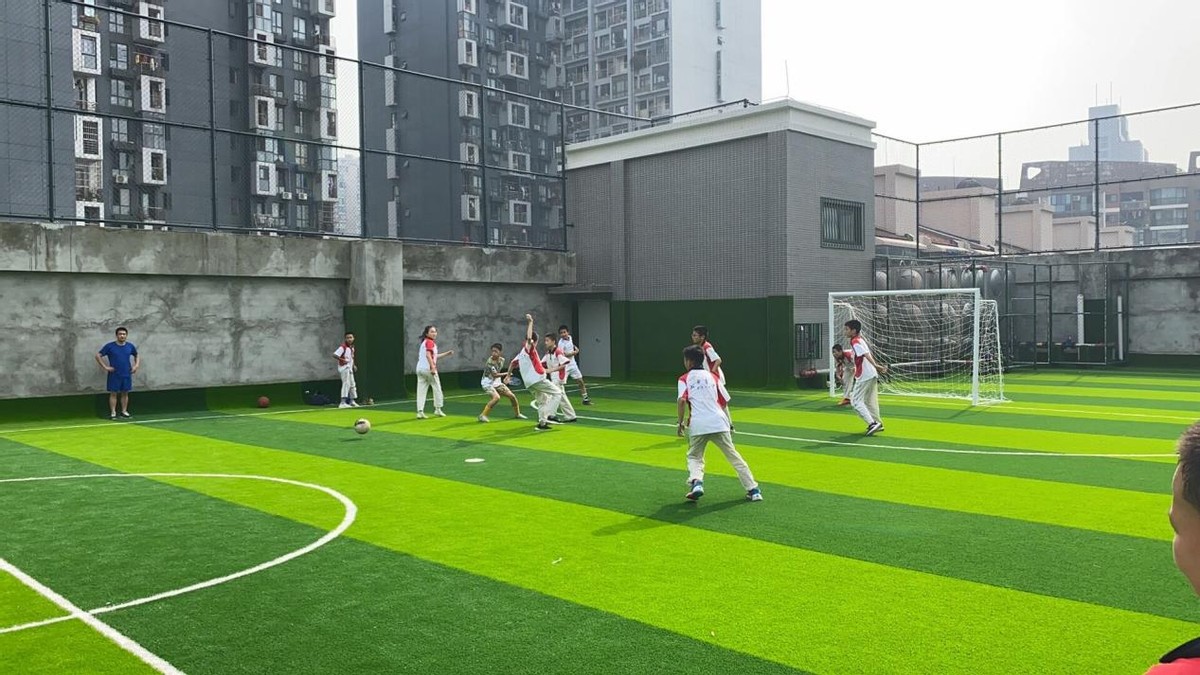 鎴愰兘涓冧腑鑲叉墠瀛﹂亾鍒嗘牎鏁欑爺,鎴愰兘涓冧腑绀惧洟