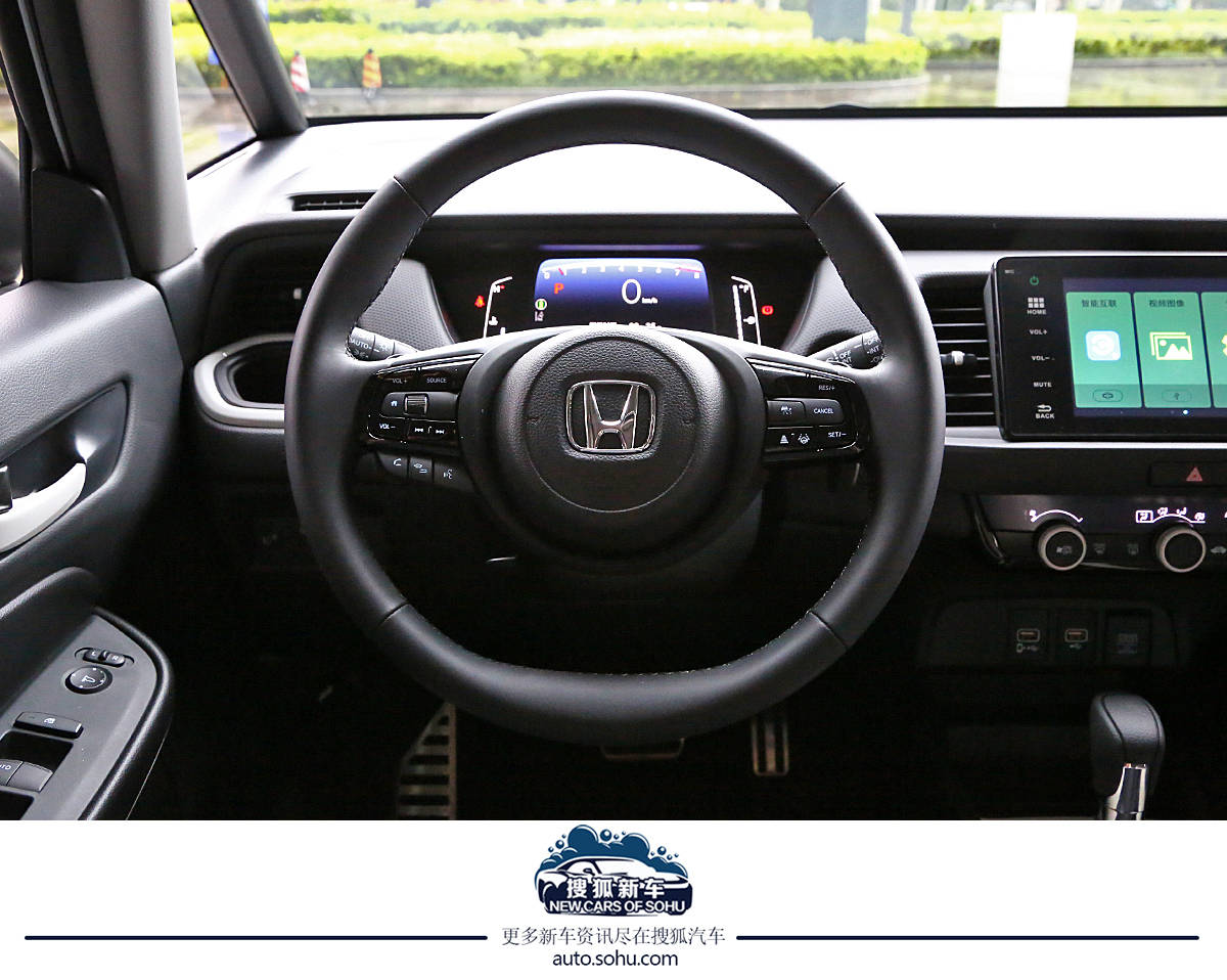 燃油车小车车,高性能燃油车的倔强试驾体验