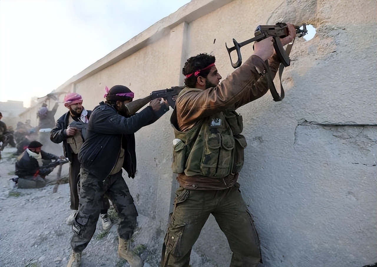 叙利亚反对派拒绝援助物资,怕政府拉人心,却与3大好处失之交臂