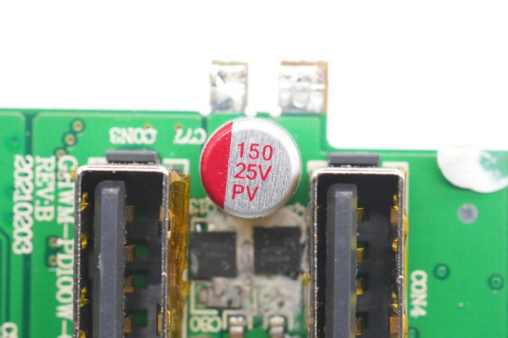 哈曼卡顿infinitylab65w,哈曼卡顿琥珀便携版充电器