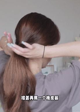 别再披头散发了教你一招秒变女神,今年别再披头散发了三款减龄发型