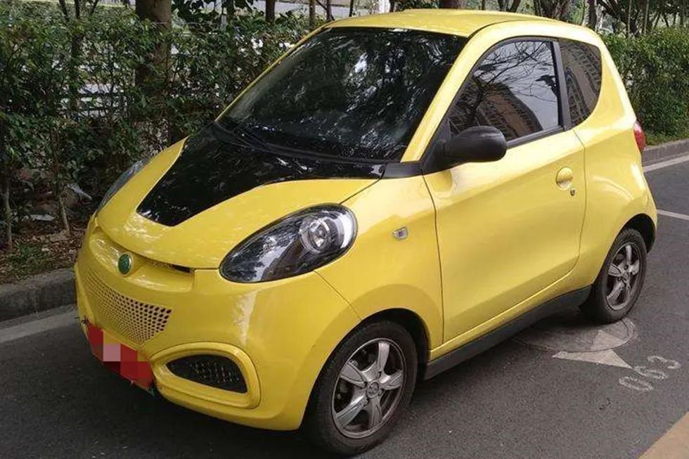 知豆新能源微型汽车续航300公里,丰田普锐斯06年刚出时报价