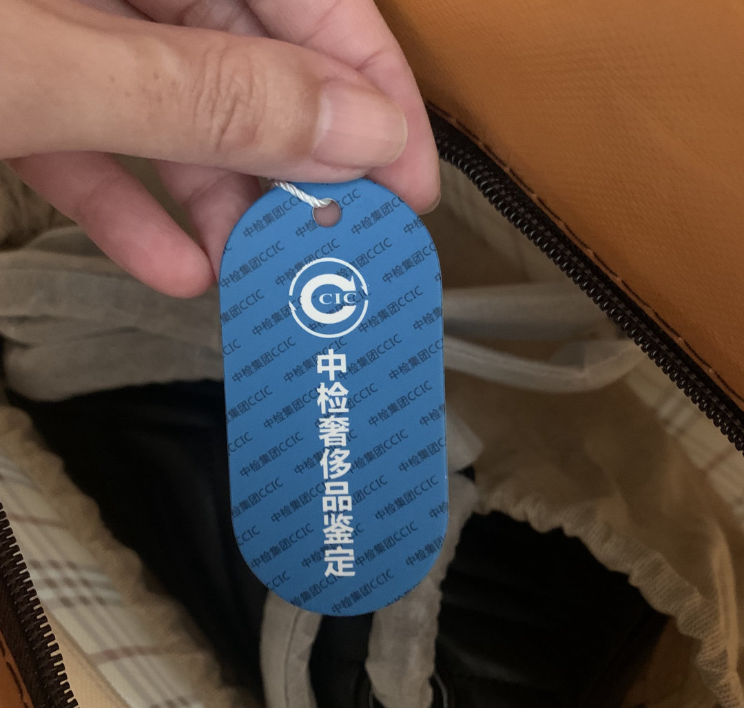 gucci包在专柜买到假货,gucci单肩包正品二手